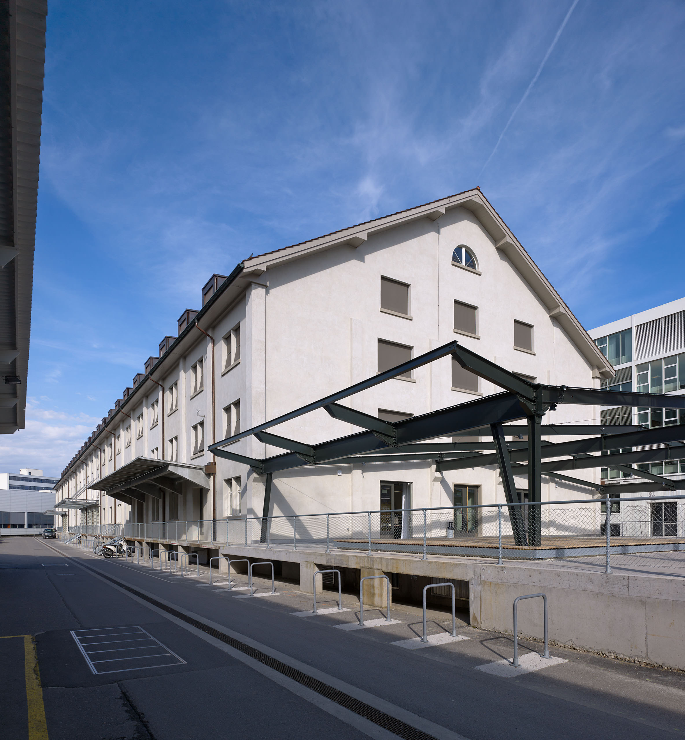 E13483 Alpa 043054p 2560